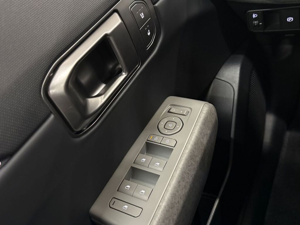 Kia EV4 2026 Harmaa