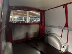 Volkswagen Transporter 2011 Punainen
