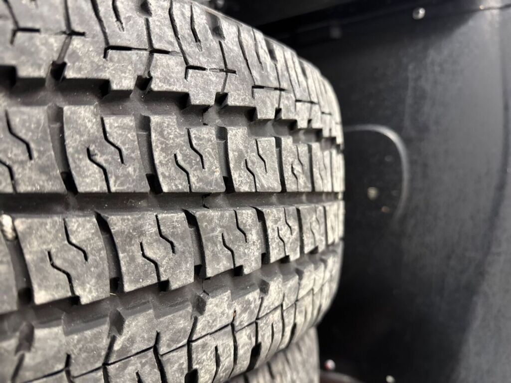 Volkswagen Transporter 2011 Punainen