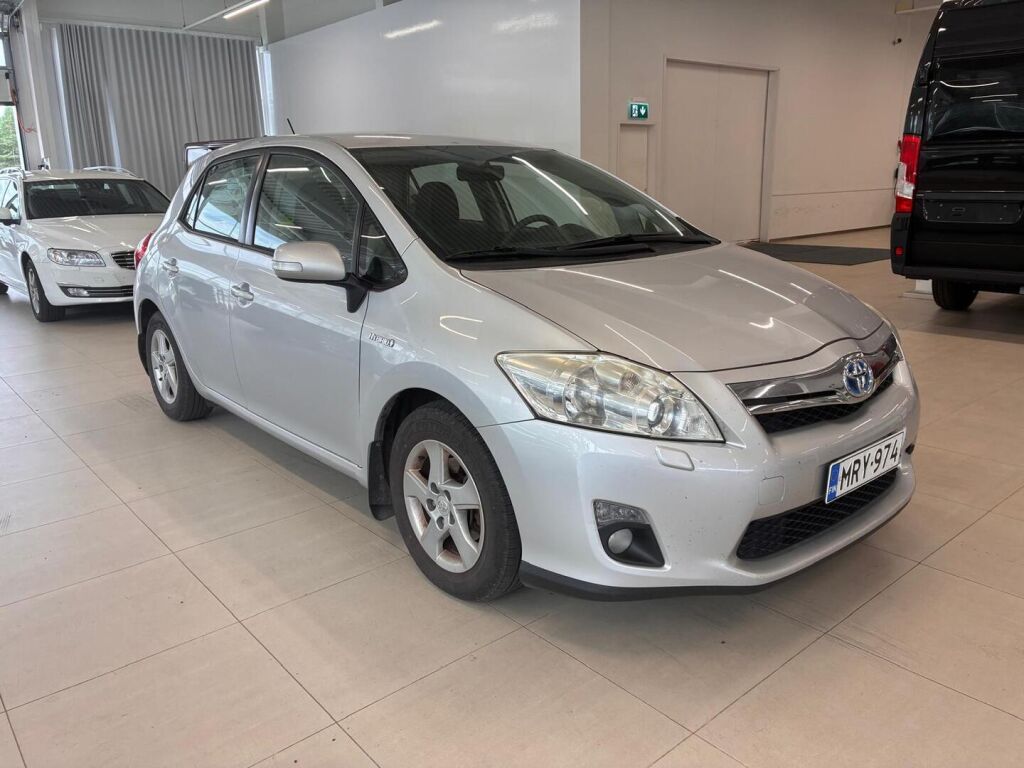 Toyota Auris 2011 Hopea