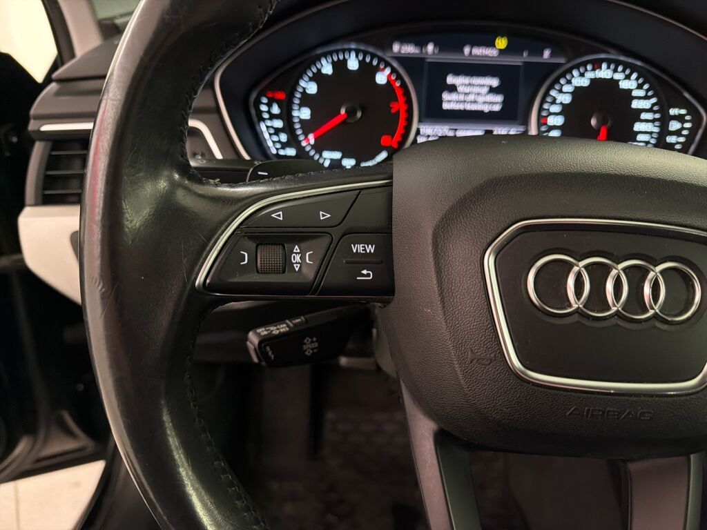 Audi A4 2016 Musta