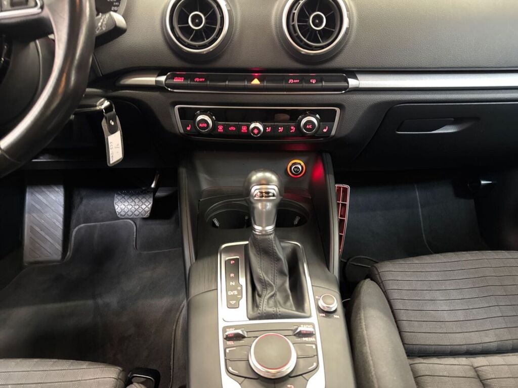 Audi A3 2016 Musta