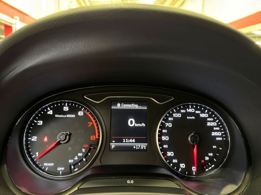 Audi A3 2016 Musta