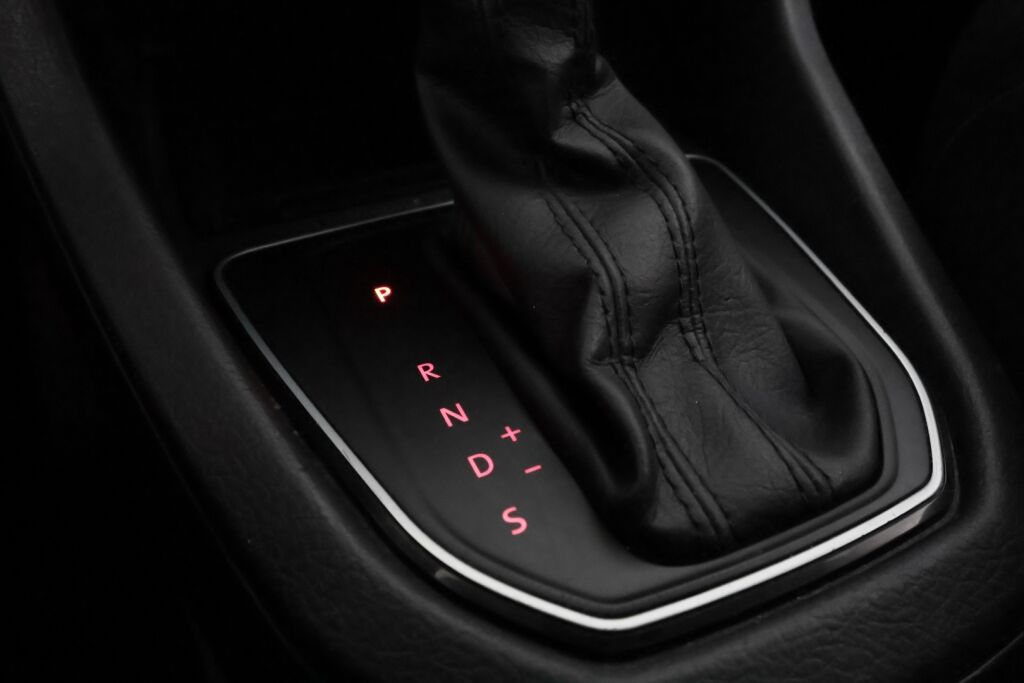 Volkswagen Caddy Maxi 2016 Violetti