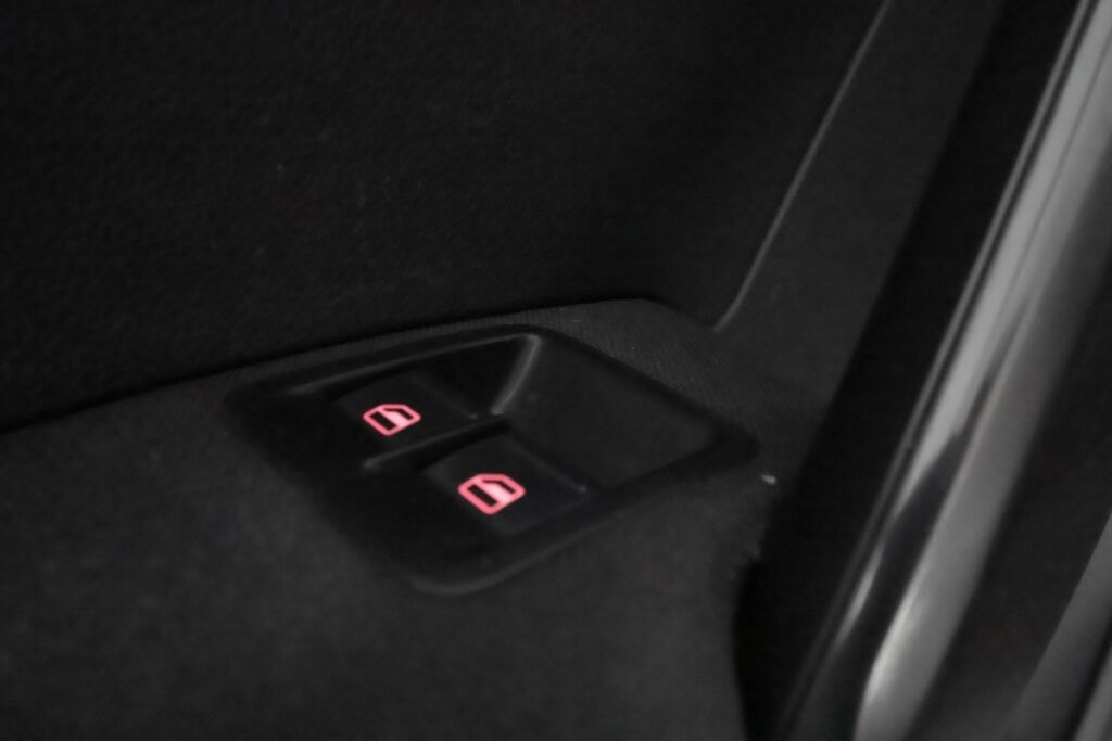 Volkswagen Caddy Maxi 2016 Violetti