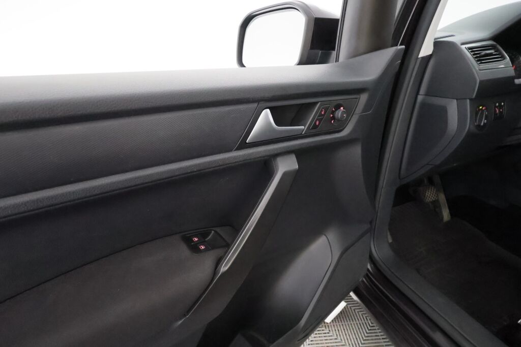 Volkswagen Caddy Maxi 2016 Violetti