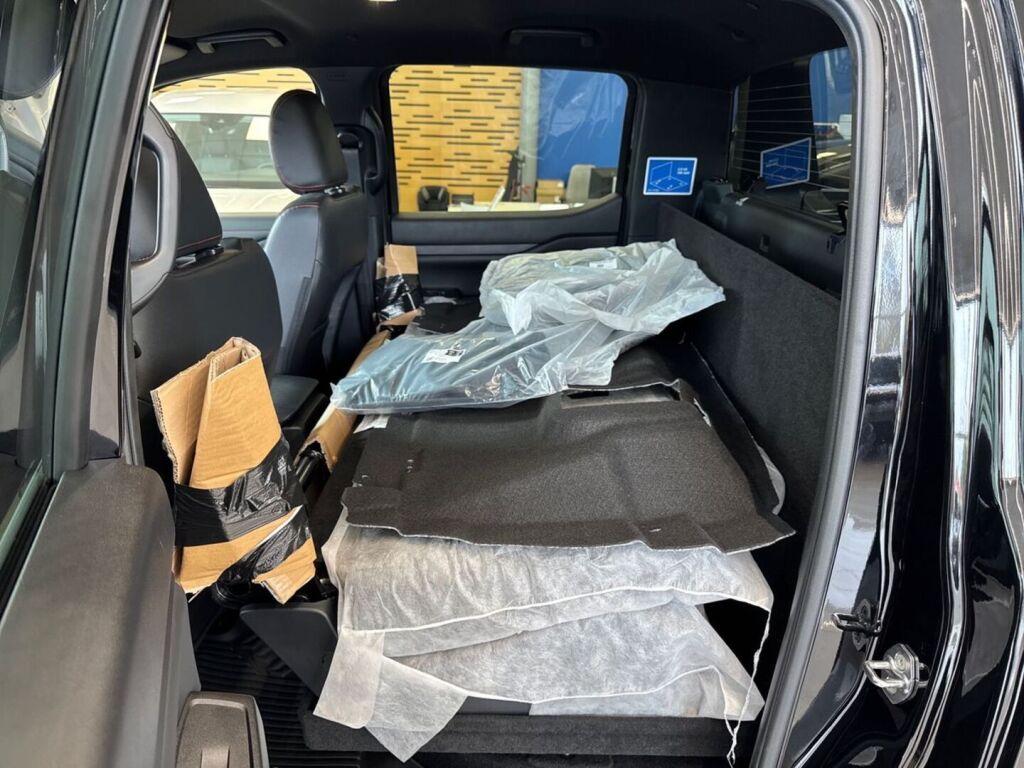 Ford Ranger 2026 Agate Black