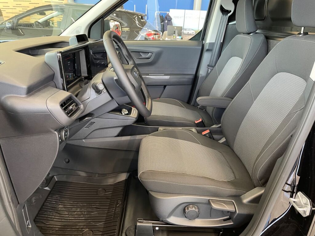 Ford Transit Courier 2026 Agate Black