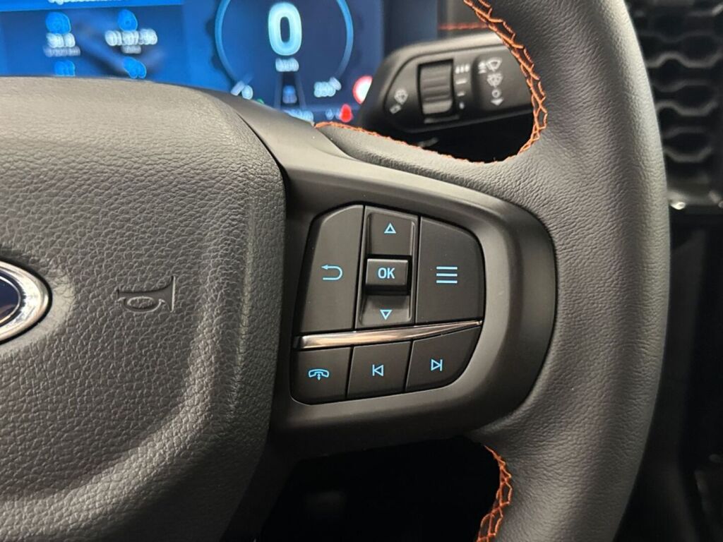 Ford Ranger 2026 Oranssi