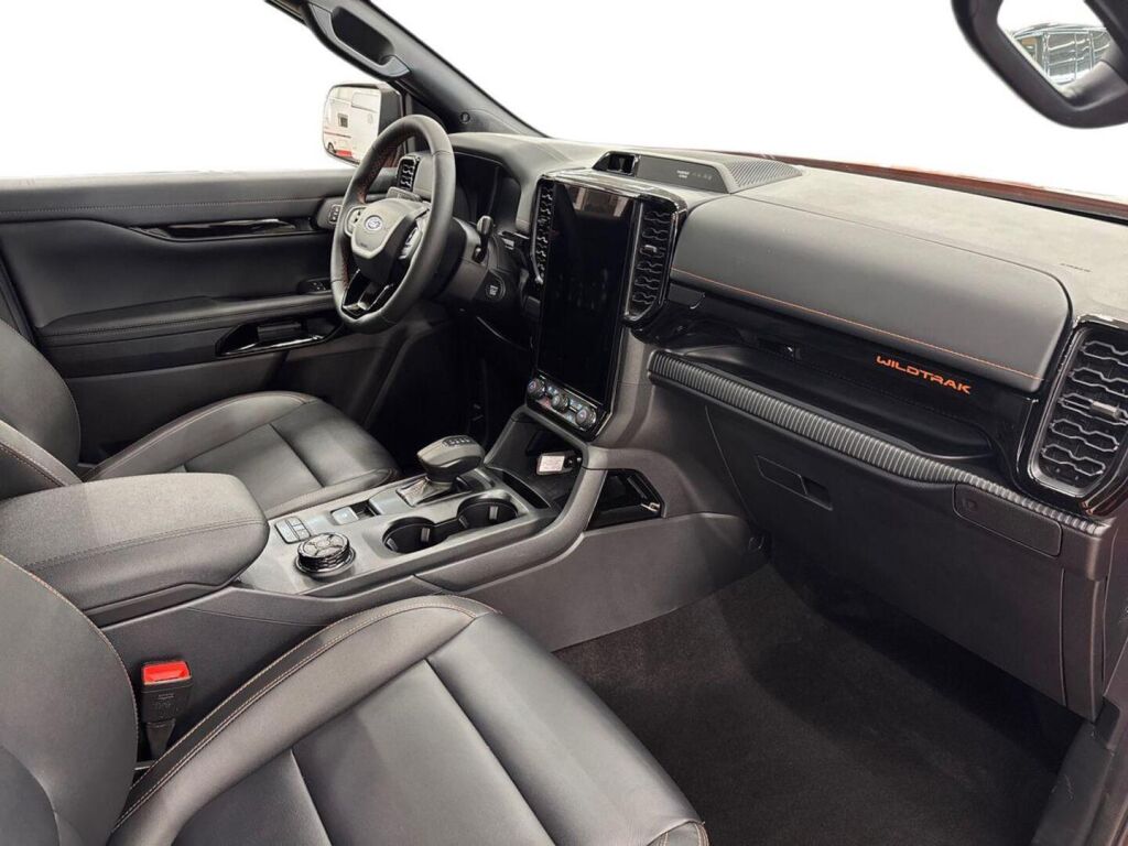 Ford Ranger 2026 Oranssi
