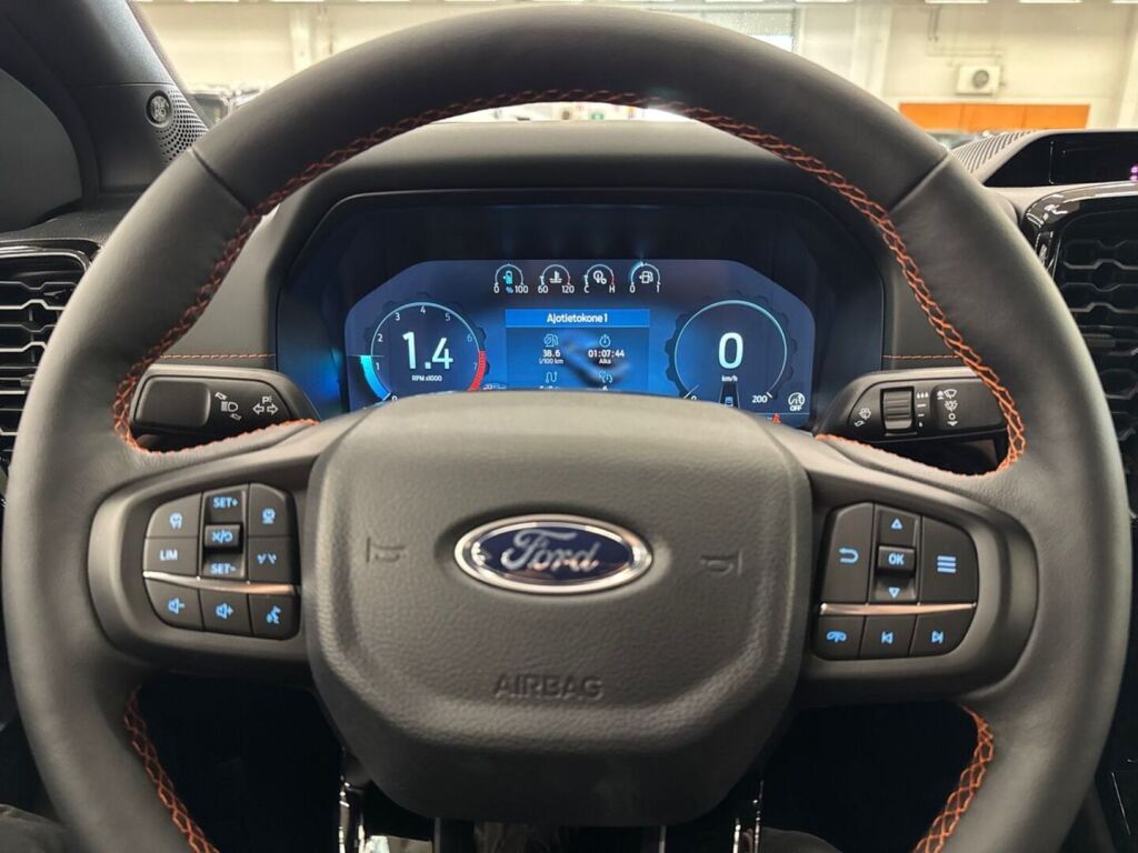 Ford Ranger 2026 Oranssi