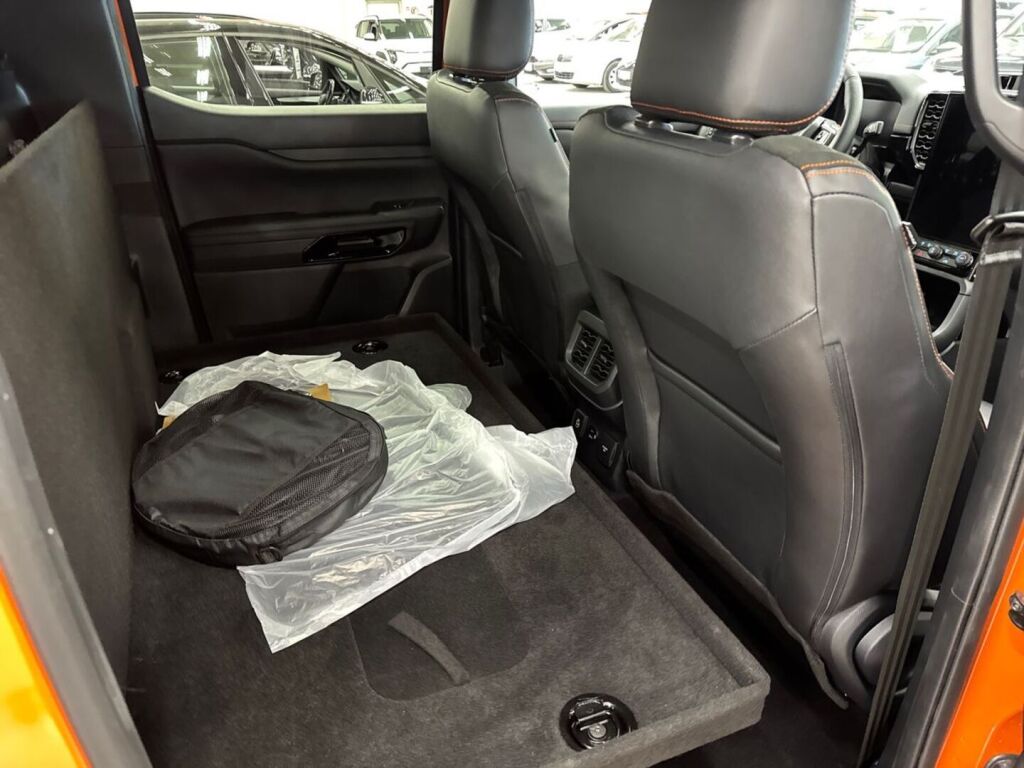 Ford Ranger 2026 Oranssi