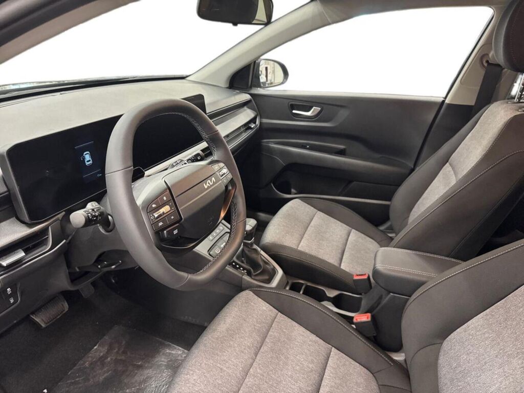 Kia Stonic 2026 Musta