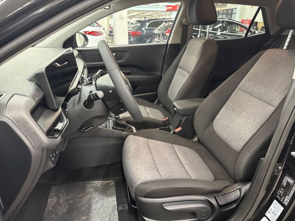 Kia Stonic 2026 Musta