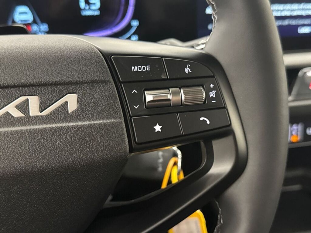 Kia Stonic 2026 Musta