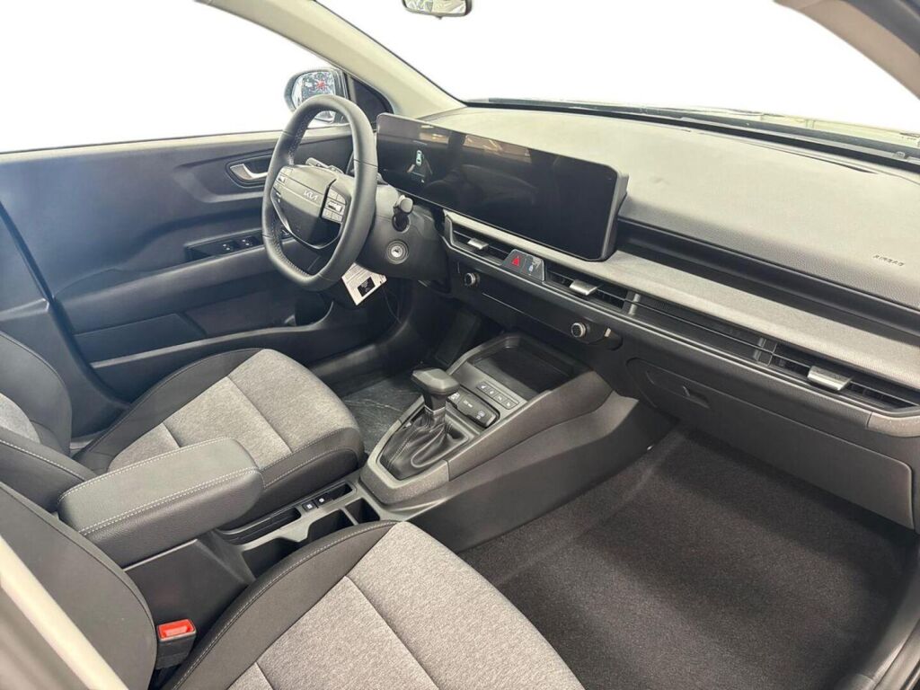 Kia Stonic 2026 Musta