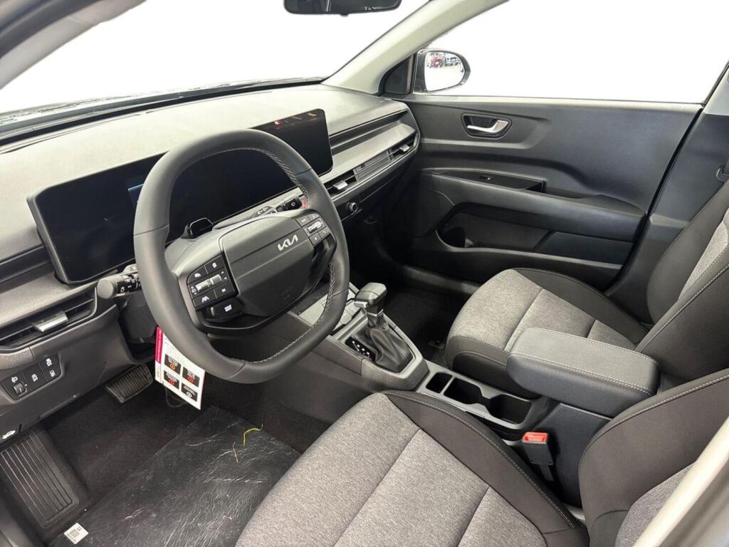 Kia Stonic 2026 Musta