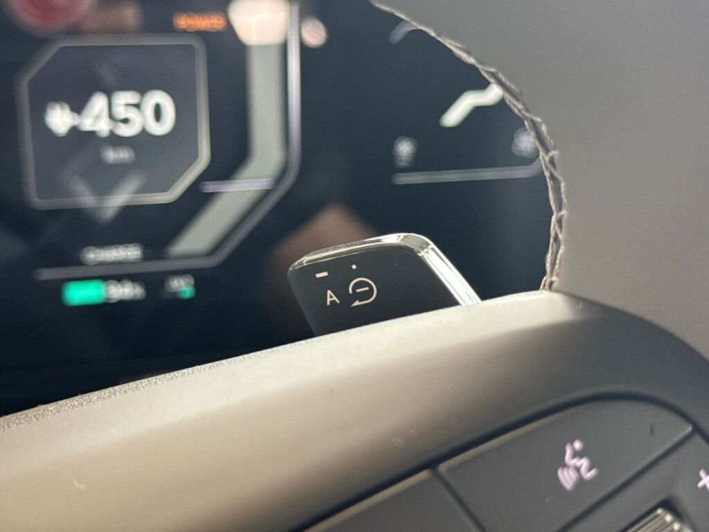 Kia EV3 2027 Valkoinen