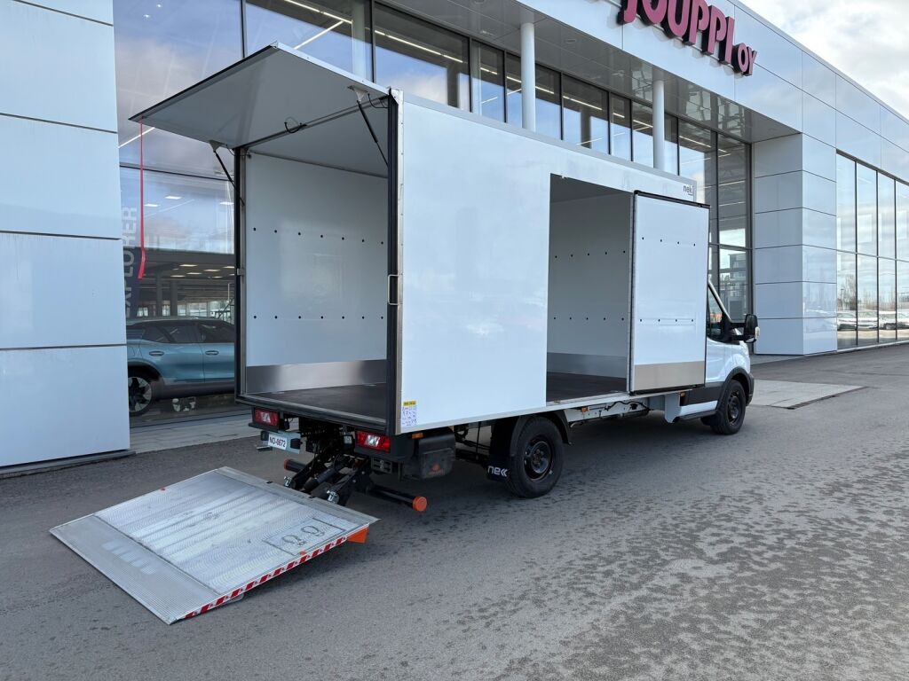 Ford Transit 2026 Frozen White