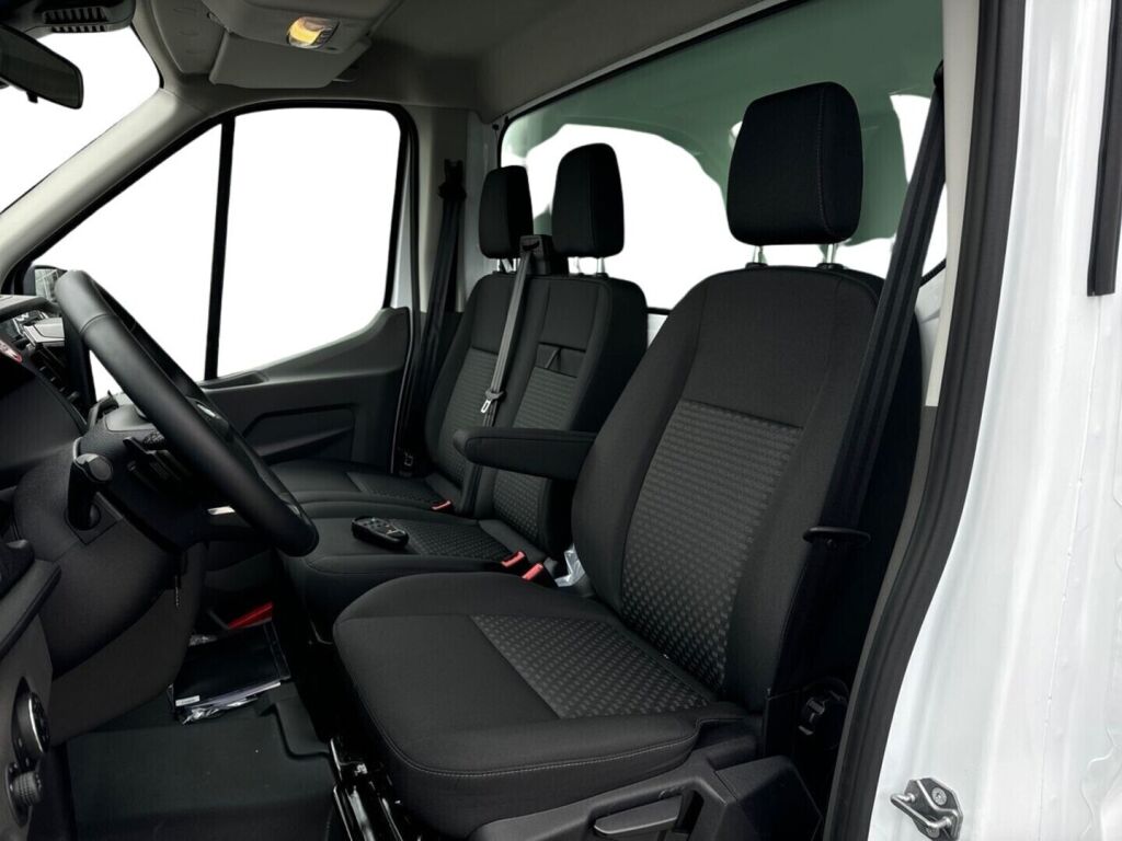 Ford Transit 2026 Frozen White