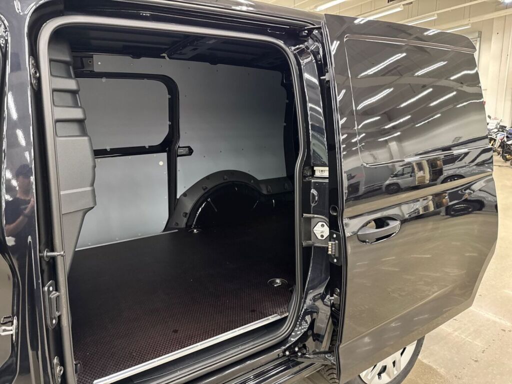 Ford Transit Connect 2026 Musta