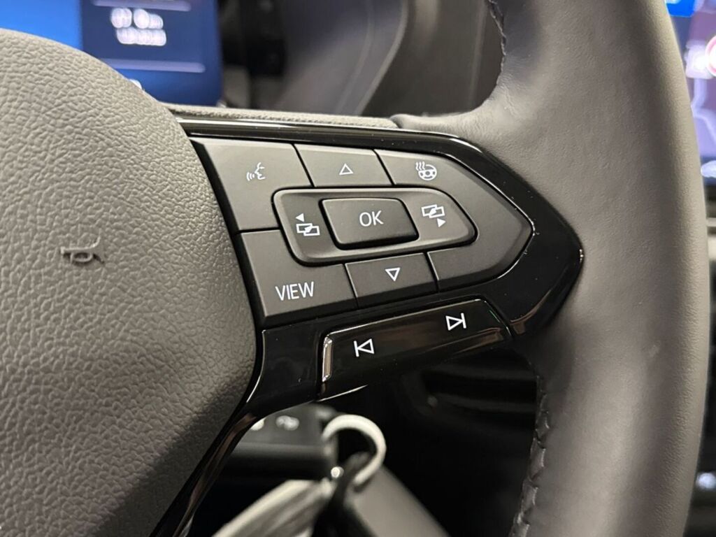 Ford Transit Connect 2026 Musta