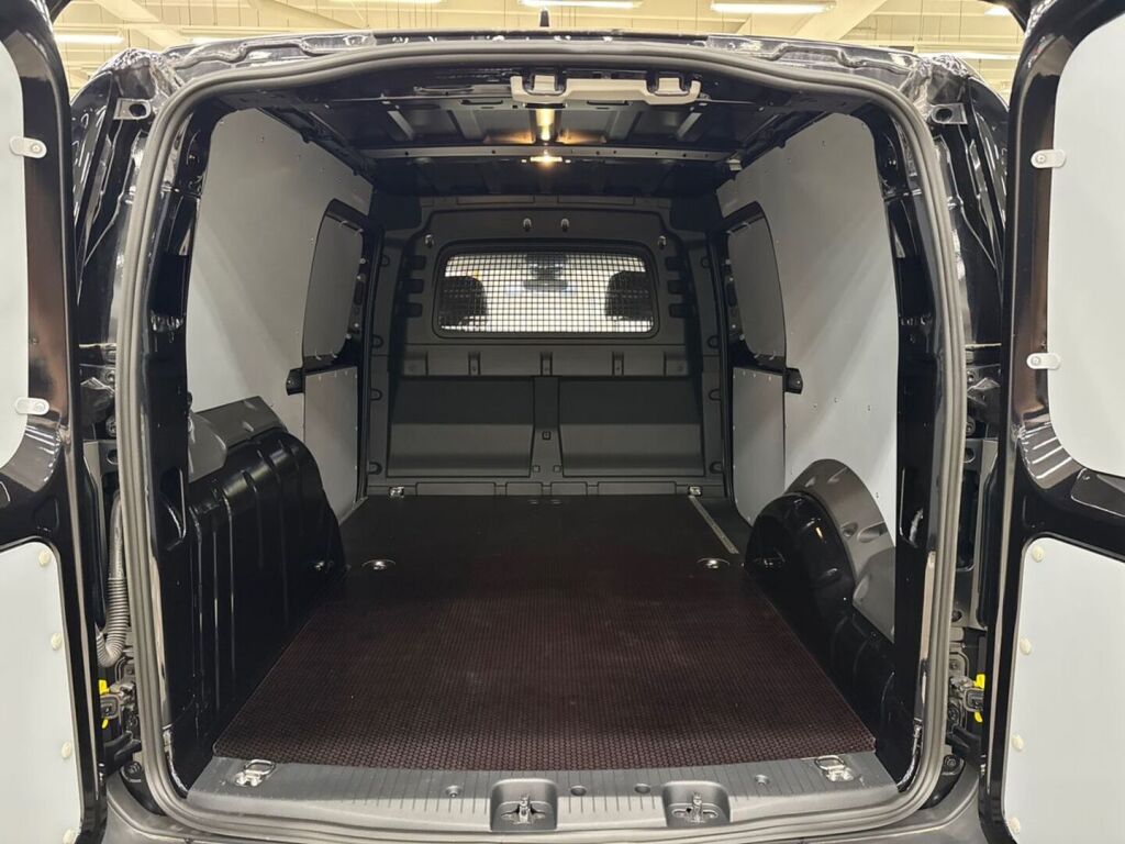 Ford Transit Connect 2026 Musta