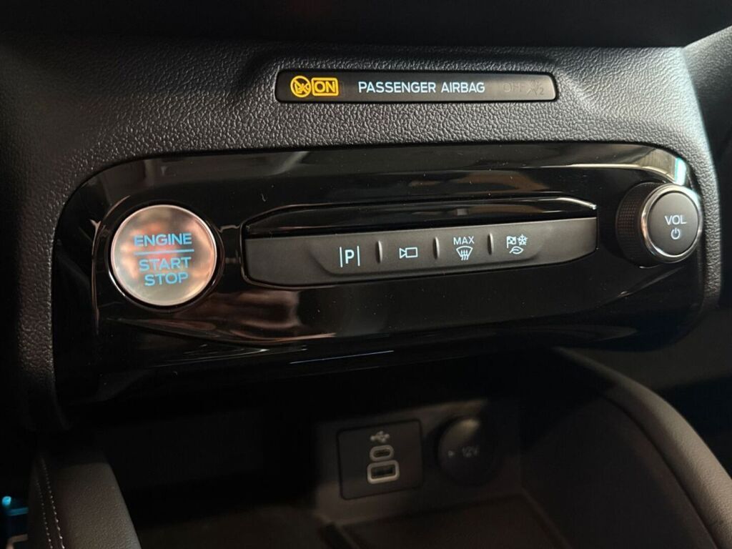 Ford Kuga 2026 Vihreä