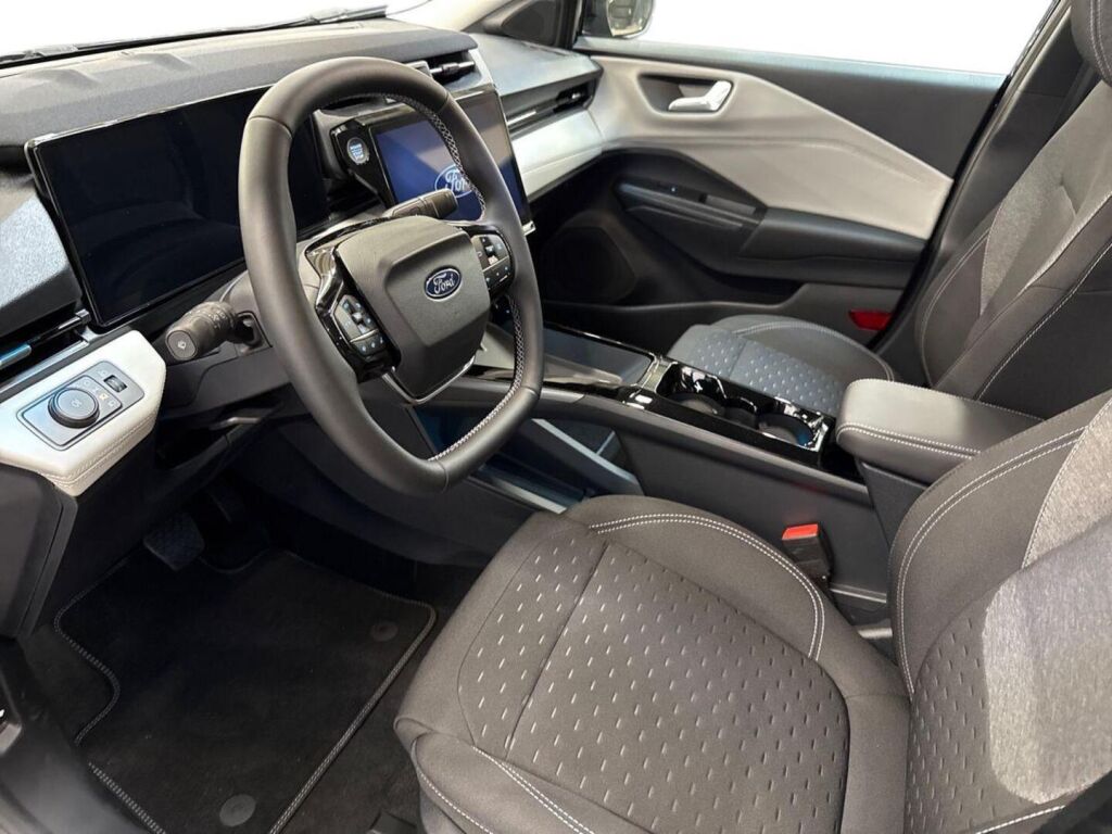 Ford Puma Gen-E 2026 Musta