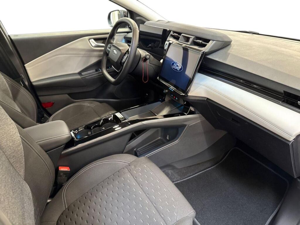 Ford Puma Gen-E 2026 Musta