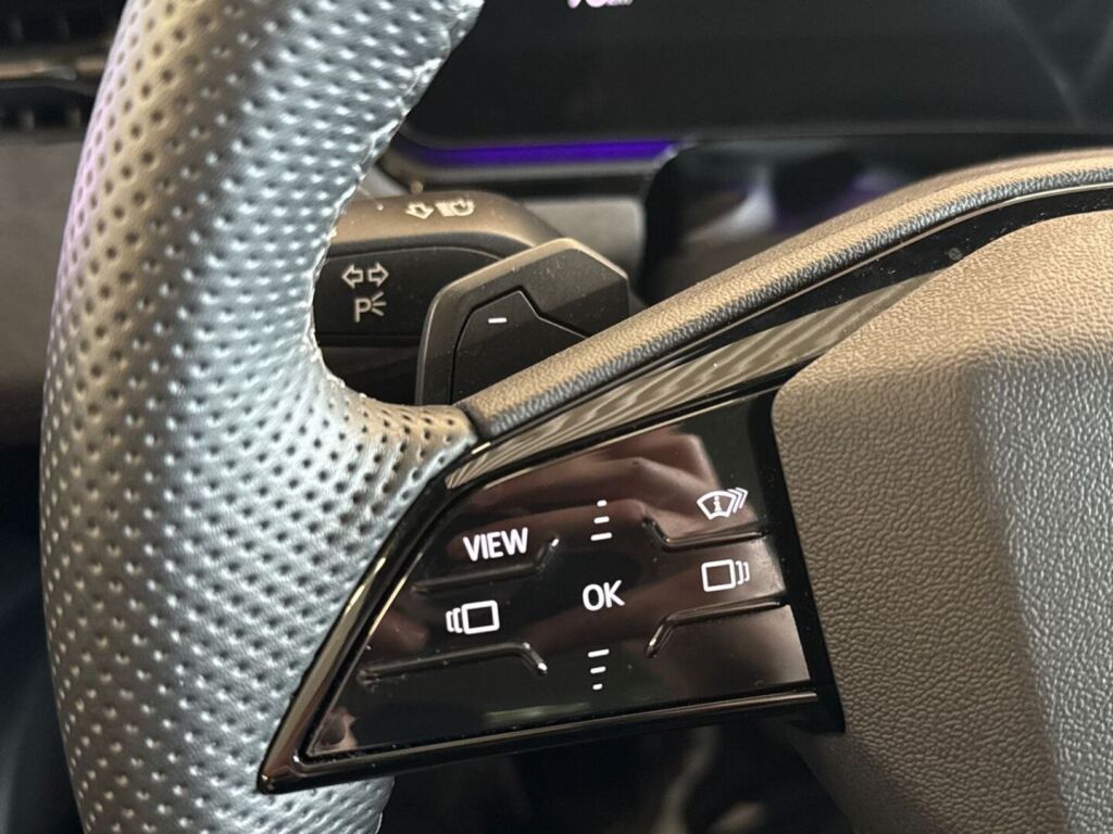 Audi S6 e-tron 2025 Ruskea (beige)