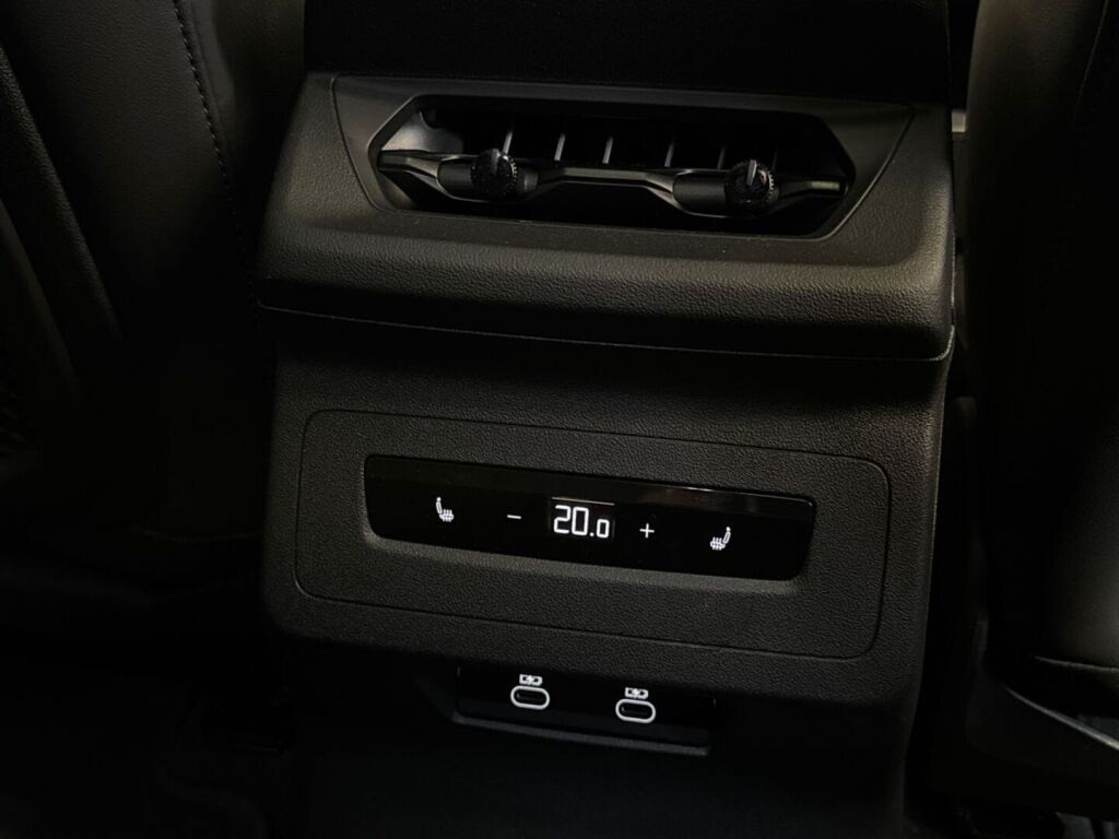 Audi S6 e-tron 2025 Ruskea (beige)