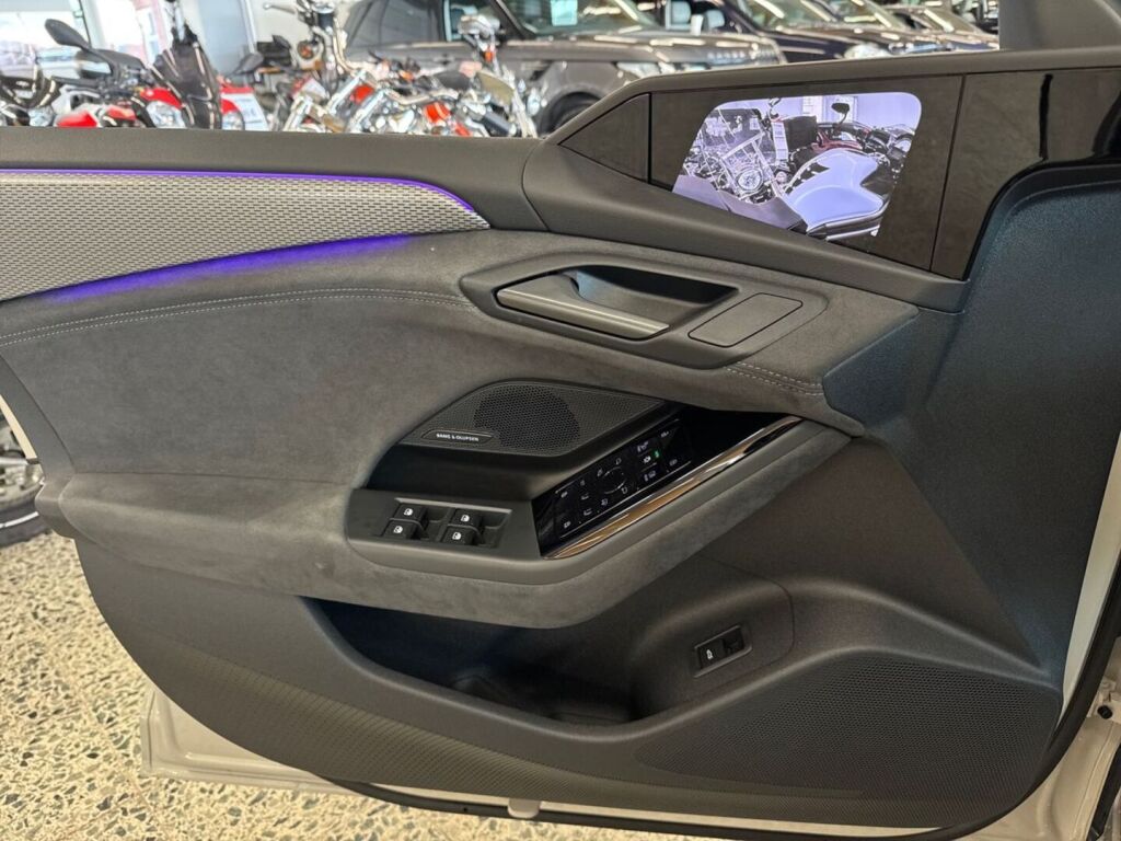 Audi S6 e-tron 2025 Ruskea (beige)