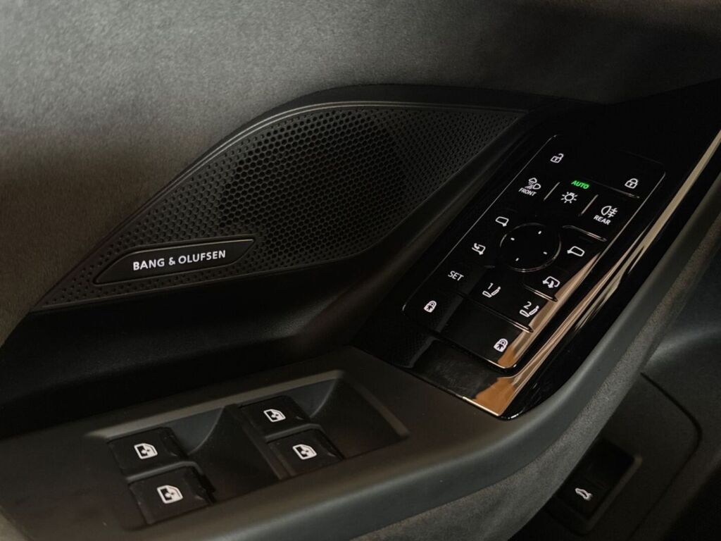 Audi S6 e-tron 2025 Ruskea (beige)