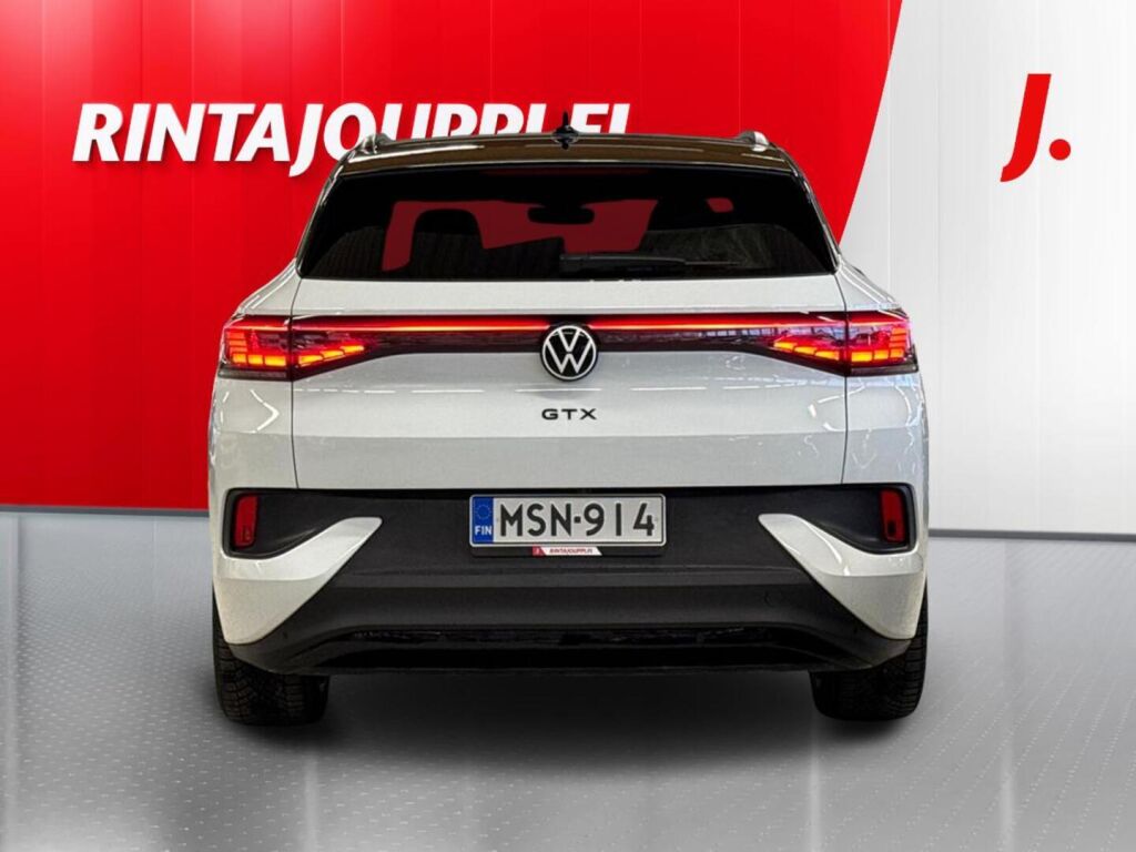Volkswagen ID.4 2023 Met.valkoinen/musta katto