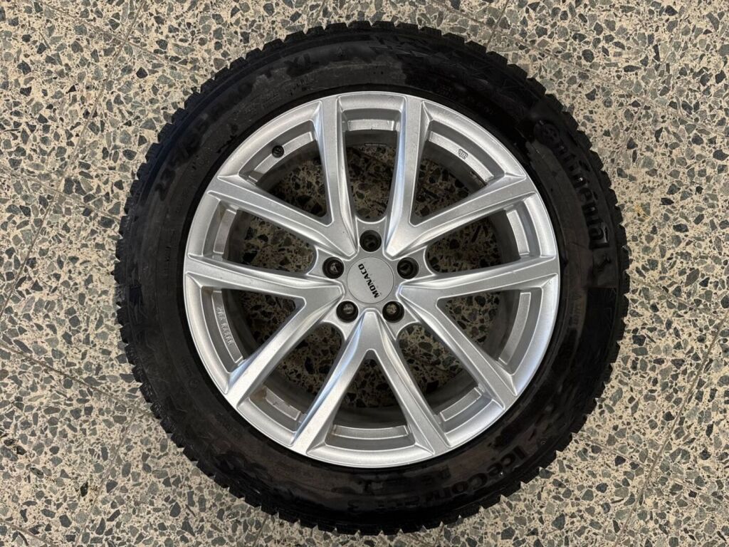 Volkswagen ID.4 2023 Met.valkoinen/musta katto