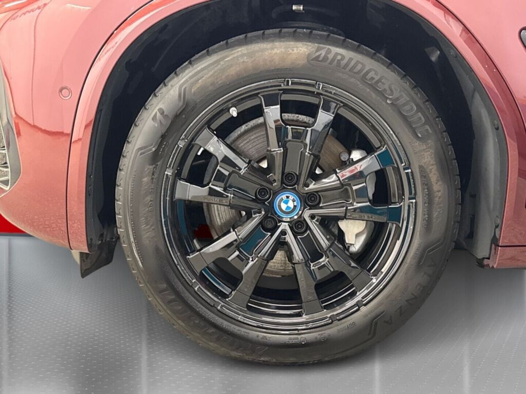BMW iX3 2023 