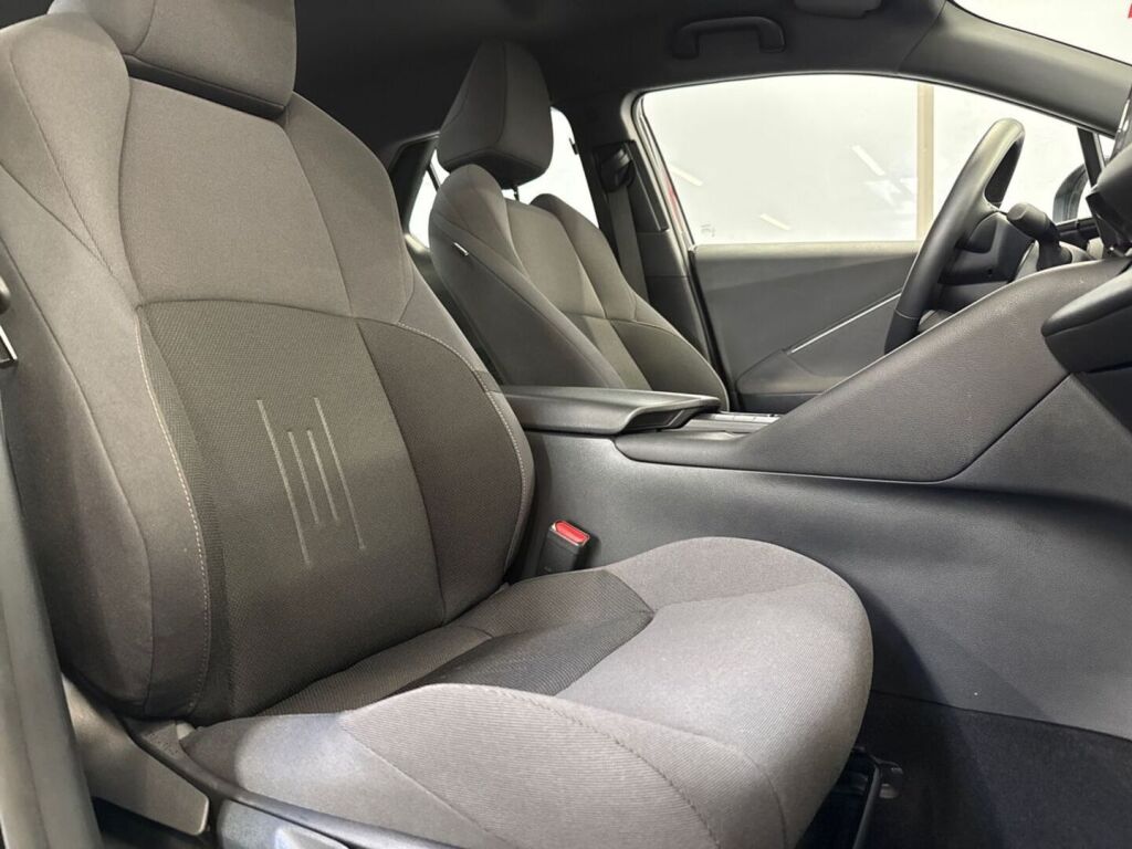 Toyota C-HR 2025 met.hopea
