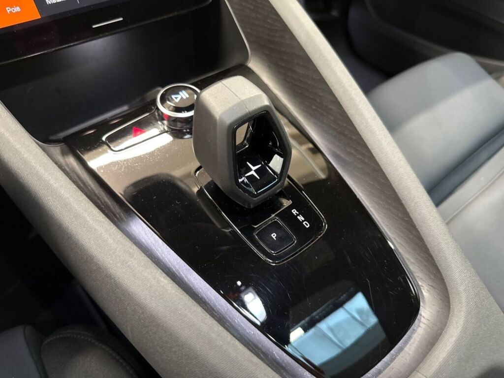 Polestar 2 2024 Space