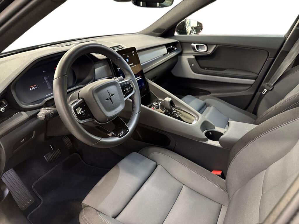 Polestar 2 2024 Space