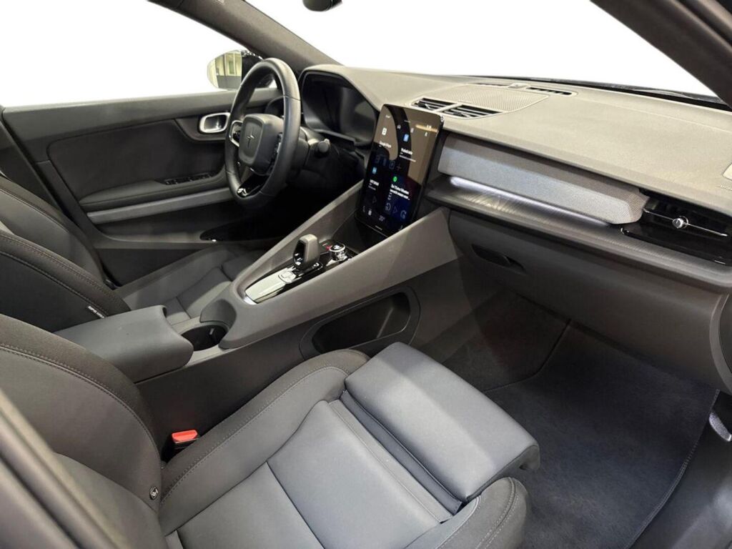 Polestar 2 2024 Space