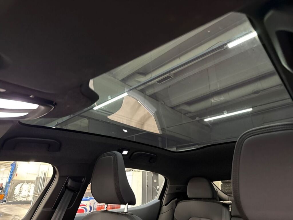 Polestar 2 2024 Space