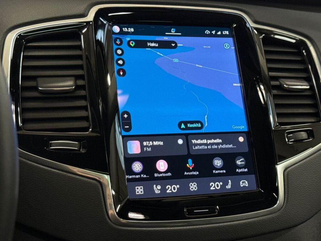 Volvo XC90 2023 