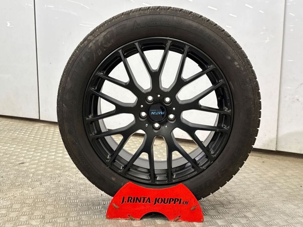 Volvo XC90 2023 