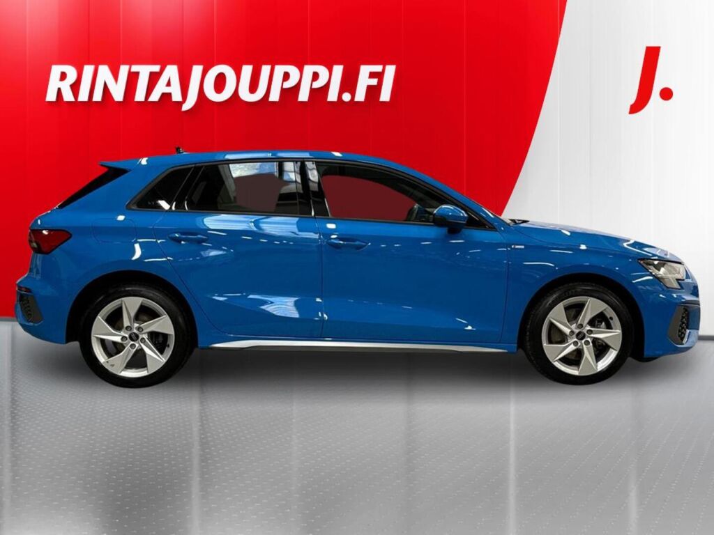 Audi A3 2023, kuva 7/30