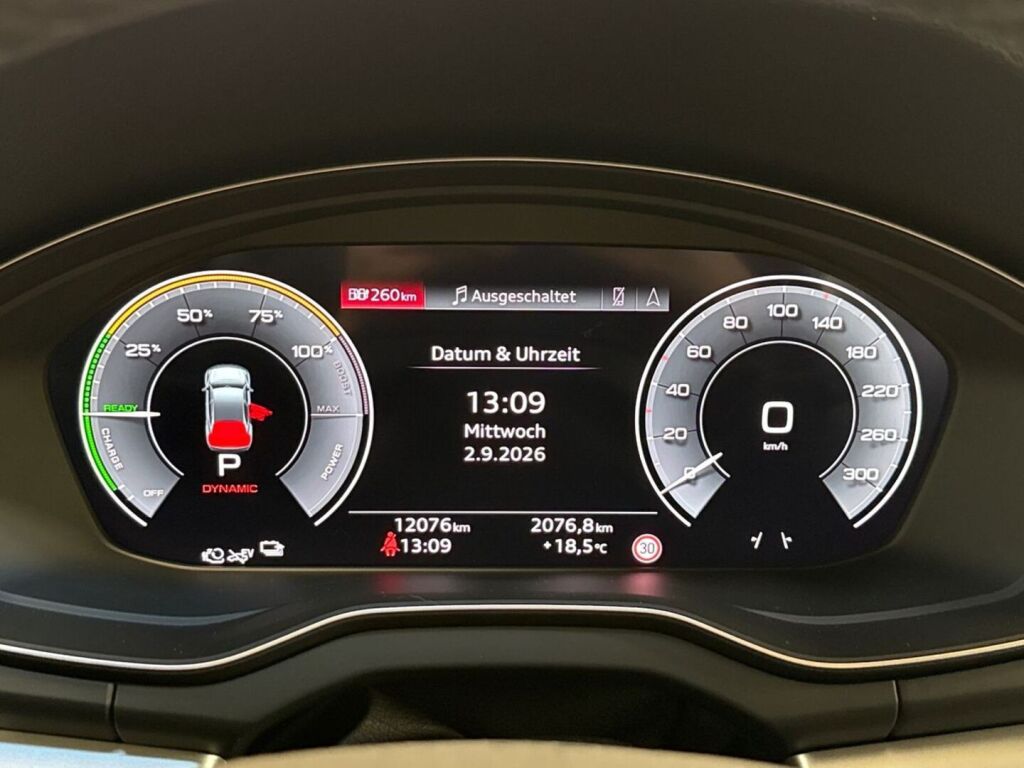 Audi Q5 2024 Mythos Black Metallic