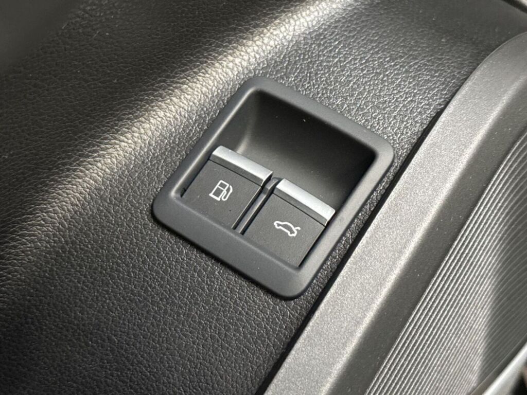 Audi Q5 2024 Mythos Black Metallic