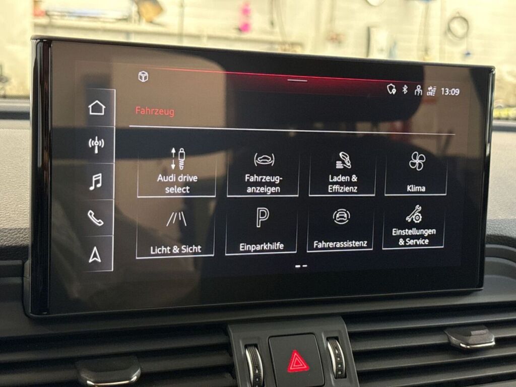 Audi Q5 2024 Mythos Black Metallic