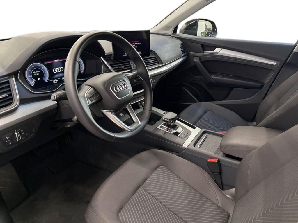Audi Q5 2024 Mythos Black Metallic
