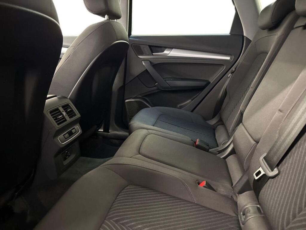 Audi Q5 2024 Mythos Black Metallic